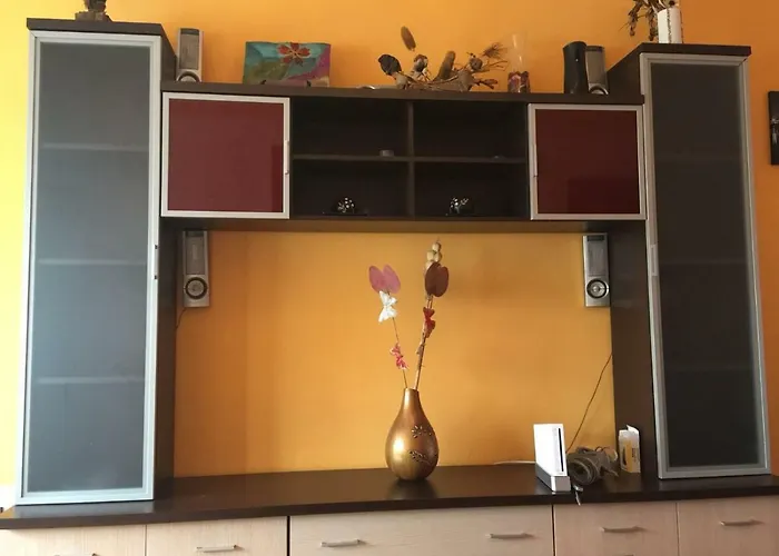 Apartamento Naron アパート *